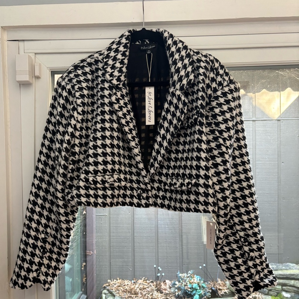 For Love and Lemons Bonnie Black and White Houndstooth Cropped Blazer — Size 1X - Picture 2 of 11